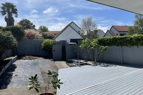 Photo of property in 1/126 Bradbury Road, Botany Downs, Auckland, 2010