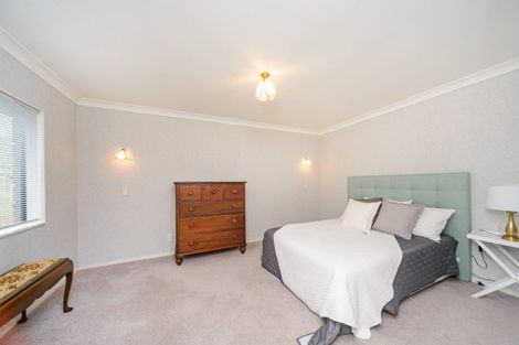 Photo of property in 112 John F Kennedy Drive, Milson, Palmerston North, 4414