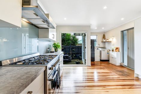 Photo of property in 3 Glenview Terrace, Glenview, Hamilton, 3206