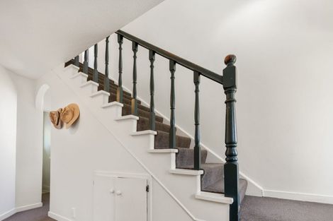 Photo of property in 2/117a Prestons Road, Redwood, Christchurch, 8051