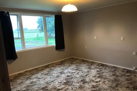 Photo of property in 89 Porikapa Road, Warea, New Plymouth, 4381