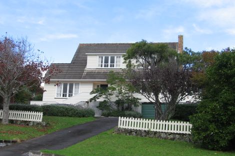 Photo of property in 5 Lynton Road, Bucklands Beach, Auckland, 2012