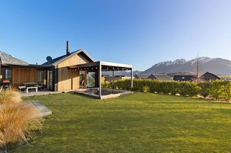 Photo of property in 2 Wanderer Lane, Jacks Point, Queenstown, 9371
