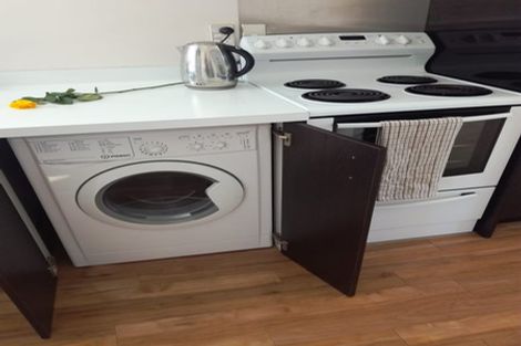 Photo of property in 8k Finlay Terrace, Mount Cook, Wellington, 6021