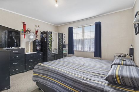 Photo of property in 41 Vina Place, Massey, Auckland, 0614