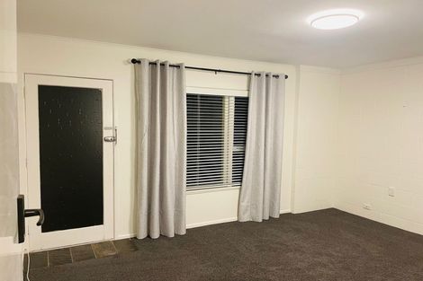 Photo of property in 2/58 Amaru Road, One Tree Hill, Auckland, 1061