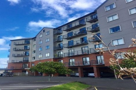 Photo of property in 4d/17 Crown Lynn Place, New Lynn, Auckland, 0600