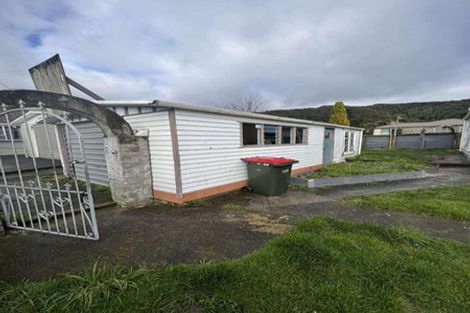 Photo of property in 167b Wainuiomata Road, Wainuiomata, Lower Hutt, 5014