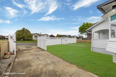 Photo of property in 11 Rosalie Terrace, Kelvin Grove, Palmerston North, 4414