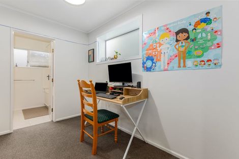 Photo of property in 58 Eskdale Road, Papakowhai, Porirua, 5024