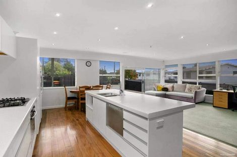 Photo of property in 5 Ngaio Avenue, Mangere Bridge, Auckland, 2022