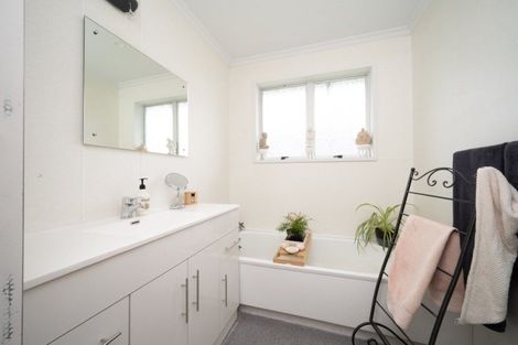 Photo of property in 20 Arnott Street, Alexandra, 9320