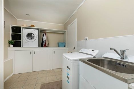 Photo of property in 59 Spence Road, Henderson, Auckland, 0612