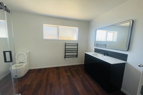 Photo of property in 1/54 Lynwood Road, New Lynn, Auckland, 0600