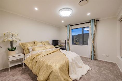 Photo of property in 4 Resolution Drive, Gulf Harbour, Whangaparaoa, 0930