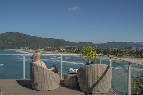 Photo of property in 22 Tairua Terrace, Tairua, 3508