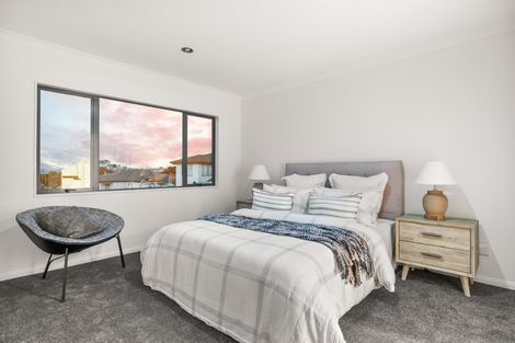 Photo of property in 78 San Valentino Drive, Henderson, Auckland, 0612