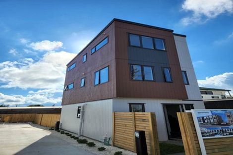 Photo of property in 14/3 Abbotleigh Avenue, Te Atatu Peninsula, Auckland, 0610