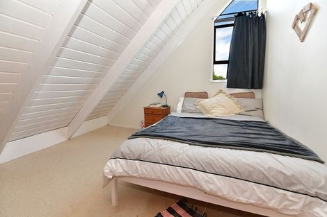 Photo of property in 58 Albatross Road, Red Beach, 0932