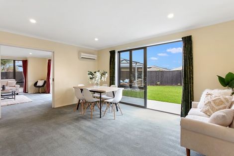 Photo of property in 6 Te Pihopa Way, Aidanfield, Christchurch, 8025