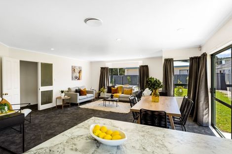 Photo of property in 2/3 Dover Road, Wainuiomata, Lower Hutt, 5014