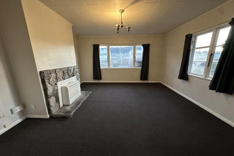 Photo of property in 8 Mcparland Street, Ebdentown, Upper Hutt, 5018