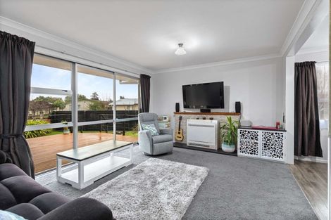 Photo of property in 42 Geraldine Crescent, Cloverlea, Palmerston North, 4412