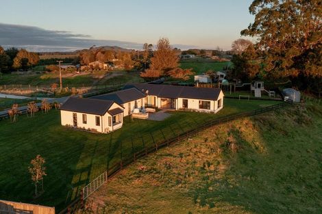 Photo of property in 810 Taumata Road, Omanawa, 3173