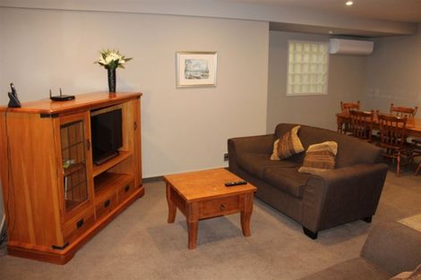 Photo of property in 3/2 Manor Place, Dunedin Central, Dunedin, 9016