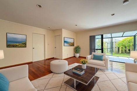 Photo of property in 3 Tamworth Crescent, Newlands, Wellington, 6037