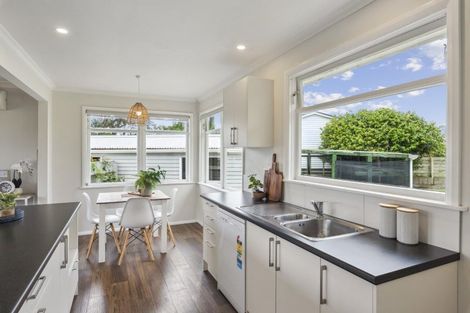 Photo of property in 40 Francis Road, Paraparaumu Beach, Paraparaumu, 5032