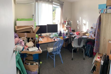 Photo of property in 25 Nassau Avenue, Grenada North, Wellington, 5028