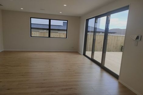 Photo of property in 1/5 Bolton Street, Blockhouse Bay, Auckland, 0600