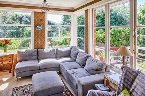 Photo of property in 19 Corlett Road, Plimmerton, Porirua, 5026