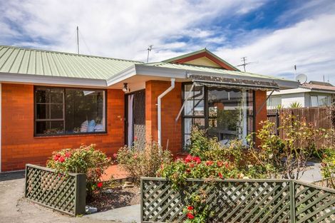 Photo of property in 4/7 Peverel Street, Riccarton, Christchurch, 8011