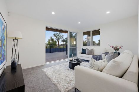 Photo of property in 50 Bleakhouse Road, Howick, Auckland, 2014
