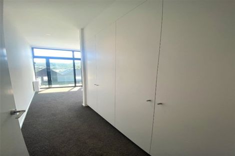 Photo of property in 7 Jean Caldwell Way, Island Bay, Wellington, 6023