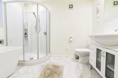 Photo of property in 8 Monaghan Street, Cromwell, 9310