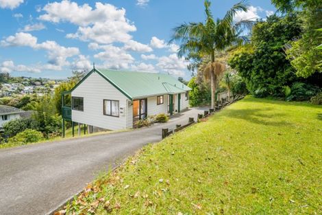 Photo of property in 2/2 Danbury Drive, Torbay, Auckland, 0630