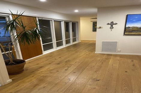 Photo of property in 122 Waimairi Road, Ilam, Christchurch, 8041