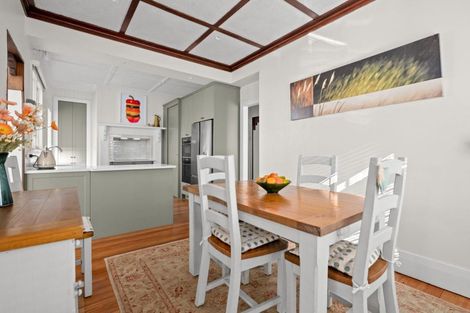 Photo of property in 2 Saint Olpherts Avenue, Hamilton East, Hamilton, 3216