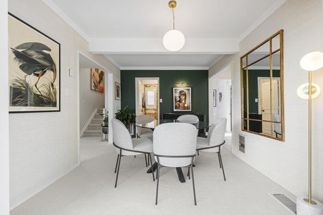 Photo of property in 1/2 Heathcote Road, Castor Bay, Auckland, 0620