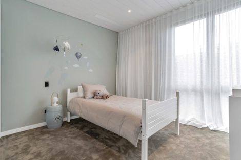 Photo of property in 33 Tirotai Crescent, Westmere, Auckland, 1022