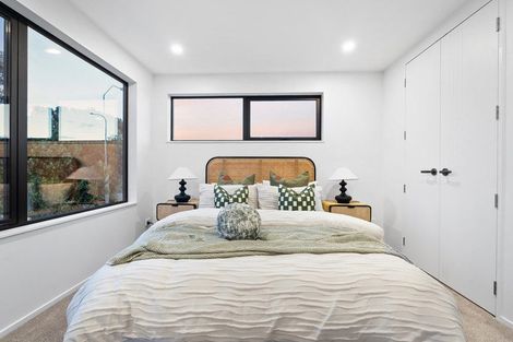 Photo of property in 1a Maxwelton Drive, Mairangi Bay, Auckland, 0630