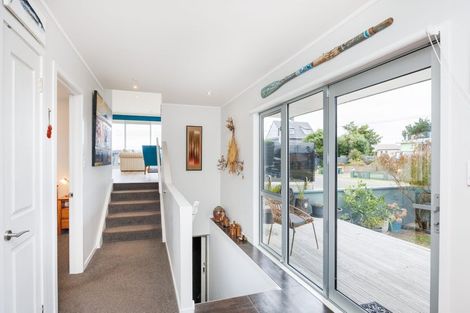 Photo of property in 18 Robbie Street, Foxton Beach, Foxton, 4815