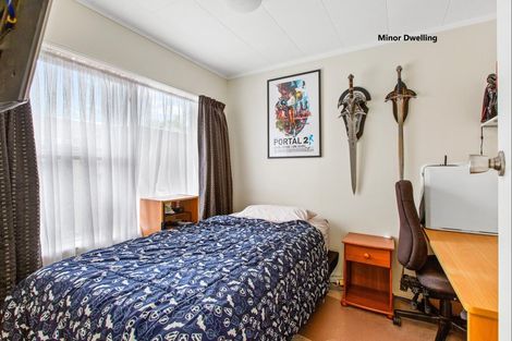 Photo of property in 20 Edgewater Grove, Orewa, 0931