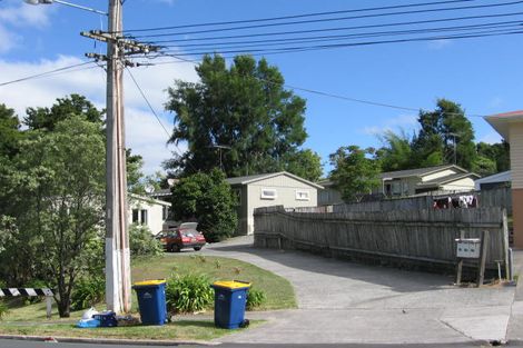 Photo of property in 2/99 Eskdale Road, Birkdale, Auckland, 0626