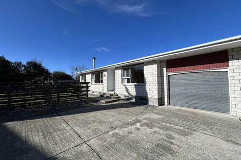 Photo of property in 6a Tait Place, Carterton, 5713