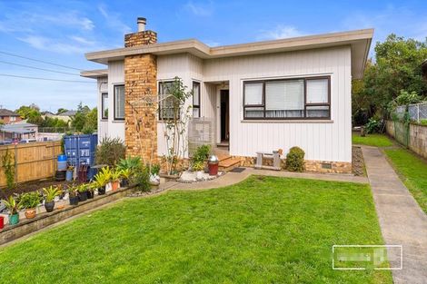 Photo of property in 3 Churchill Avenue, Manurewa, Auckland, 2102