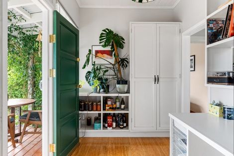 Photo of property in 6 Kanakanaia Road, Te Karaka, 4022